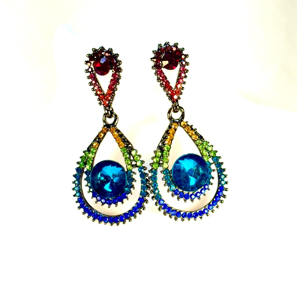 Women Jewelry Earrings Pierced Studs Rainbow Rhinestones WOW 🤩